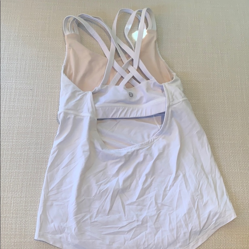 Lululemon women’s workout tank size 4
